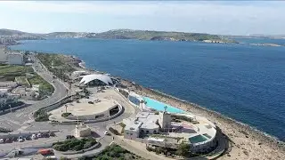 Qawra beach & Cafe del Mar. MALTA