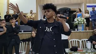 VEJA O QUE ACONTECEU NA IGREJA QUANDO ELE CANTOU 😭 Eliwelton Raymond - Sala de Adoração