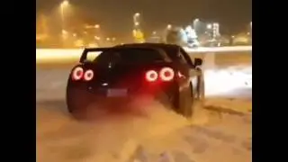 Nissan gtr r35 отстрел выхлопом зимой