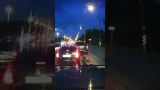 Дерзит по трассе, катит черный бумер (с) | До конца…