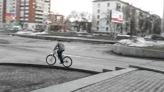 Проезд по бордюру