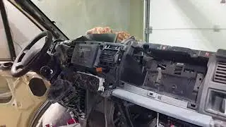 Потолок и боковинки салона из фанеры Ford Transit