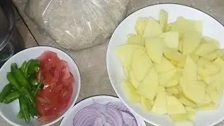 alo wale chawal ki recipe🍲 please like Sher subscribe ☺️ lashpashfamily ☺️ vairalvideo ☺️
