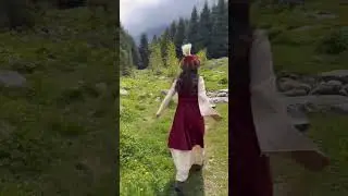 Нукура кыргыз кызы Нурайым Акылбекова 