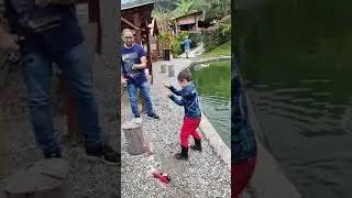 Pescando tilapia con Tomas en Lagos de Waypa, Girardota