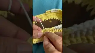 Crochet checkered sling bag #making #y#crochet #crocheting #handmade #wow #diy #crochetbag #slingbag