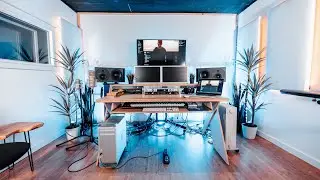 MINIMALIST Recording studio setup 2021 | Judah Earl (studio tour)