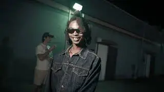 JulyART - Alien In LA