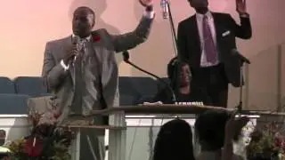 Pastor German Singing 