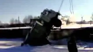 Ментовский камаз провалился под лёд. Police's Kamaz went under ice