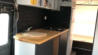 KARAVAN YAPIMI - 28   Tospik’in Mobilyalarını Su Bazlı Boyayla Boyadık.  Çok güzel oldu 👍🏻