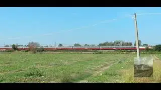 intercity 550 e freccia Rossa 9584 in transito nelle campagne