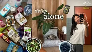 living alone diaries 🧸🧺 | my workout routine, Trader Joe's haul & what I eat + mini crash out