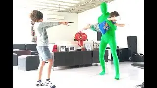 Green screen Chroma key Tutorial in 2 Minutes!! Chroma SUIT