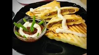 Пальчики оближешь, безумно вкусные "Треугольные блинчики с куриными сердечками"