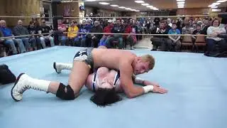 Davienne vs. Channing Thomas - Limitless Wrestling (Intergender, Let's Wrestle)