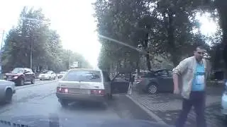 Ты кому сигналишь дядя!!!