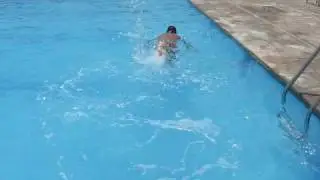 calambre en la piscina