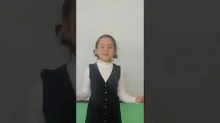 читает Халитова Амина  "Баллада о Красках" Р.Рождественский