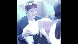 #onew was surprised when he saw all the gift 😍🥰 #shinee #youtubeshorts