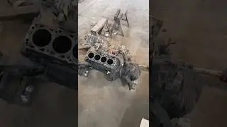 Кто это? 