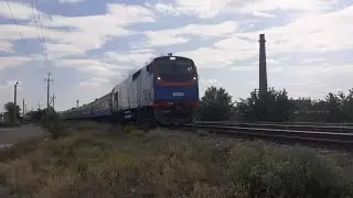 ТЭП33А-0047 с поездом №302 Алматы-Новосибирск