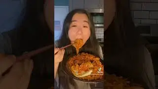 Trying Buldak Kimchi 