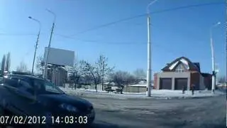 Дама задумалась