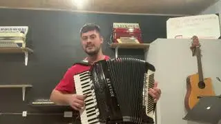 tocando brasileirinho na sanfona - sanfona a venda 47 988254775