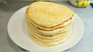 Не выкидывайте старый кефир.Вот, что я приготовила. Лепёшки к чаю.