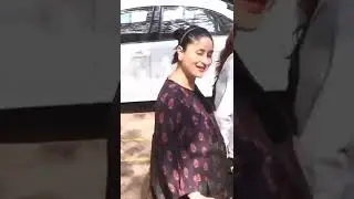 KarenaKapoor #karena #shorts #wows #shov_shuv