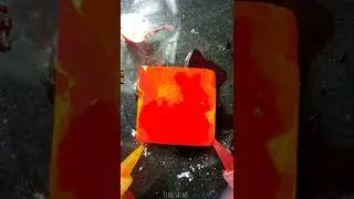 Dyeing gym chalk #shorts #shortvideo #asmr #gymchalk
