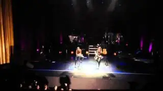 Vanesa martin y malu arteria coliseum