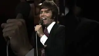 Enjoy Cliff Richard performing 'I Saw The Light' LIVE in Berlin, 1970 #berlin #isawthelight