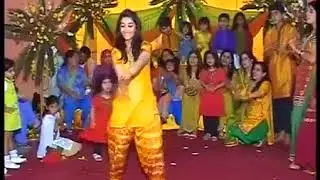 Hot Lahori Nangi Larki Ka Shadi Par Dance  || Desi Sexy Girls  || HumMaza Com flv