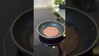 Тестирую протеиновые панкейки. Питание на массанаборе.
