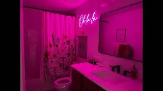 Eladio Carrion x Bad Bunny - Coco Chanel, pero estas en el bano en una fiesta.