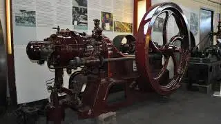 Hornsby-Akroyd oil engine | Wikipedia audio article