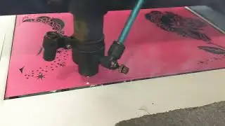 Produção de corte a laser em Papel Couché 2
