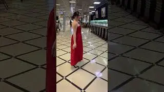 Красное платье от дизайнера Новиковой Татьяны представленное на неделе моды в Estet Fashion Week