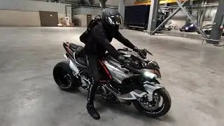 Suzuki B-KING 1300 /  CUSTOM 2022
