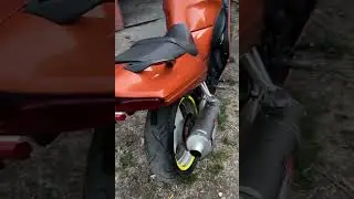 Suzuki RF 400