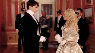 непредавай  мою  любовь.