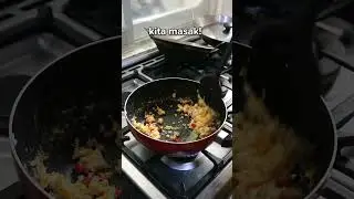 Solusi Buat Anak Kos Nih! Mie Nyemek ala Chef Sunyi #Shorts