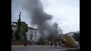 В г. Шахты горел хлебокомбинат «Кундрат» рядом с «Солдатом» [Все видео]