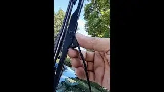 How To Change Car Windscreen Wipers - Replacing Wiper Blades on Toyota Prius