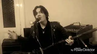 Berta Dániel playin' on Broomstick Guitar - Jungle (cover)