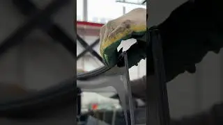 Звуки установки оригинального лобового стекла