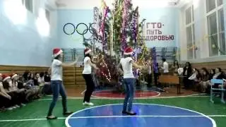 3 девочки