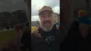 Стеклянный Hermes | Три популярных бизнеса в Амстердаме 